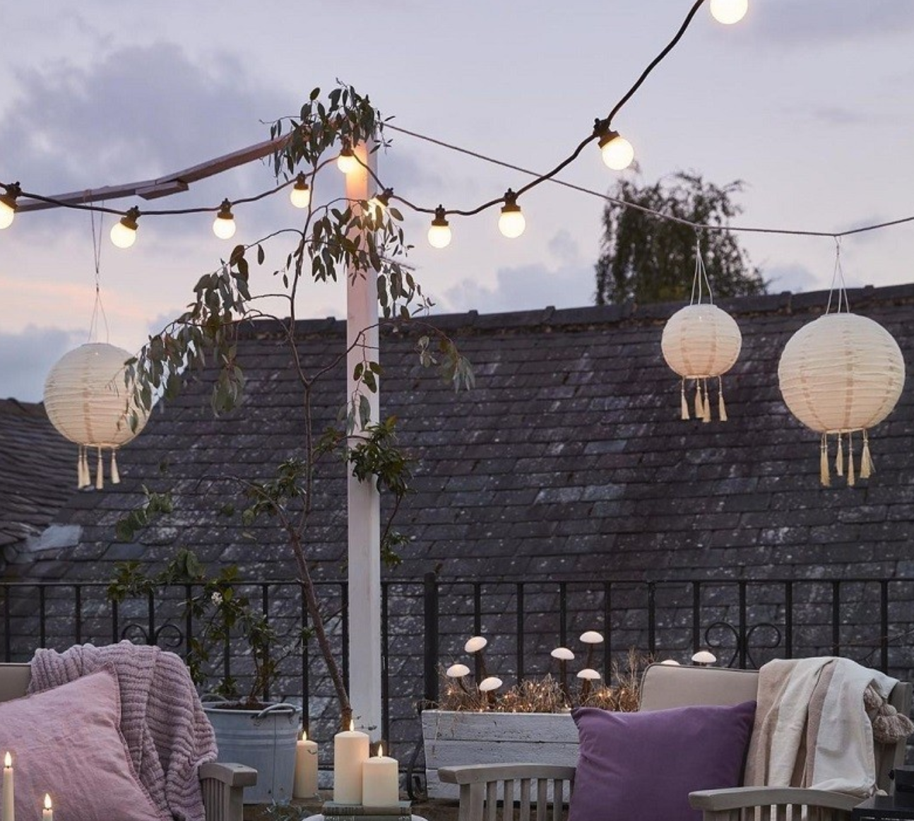 48FT G45 Electric string light (Frosted bulbs)
