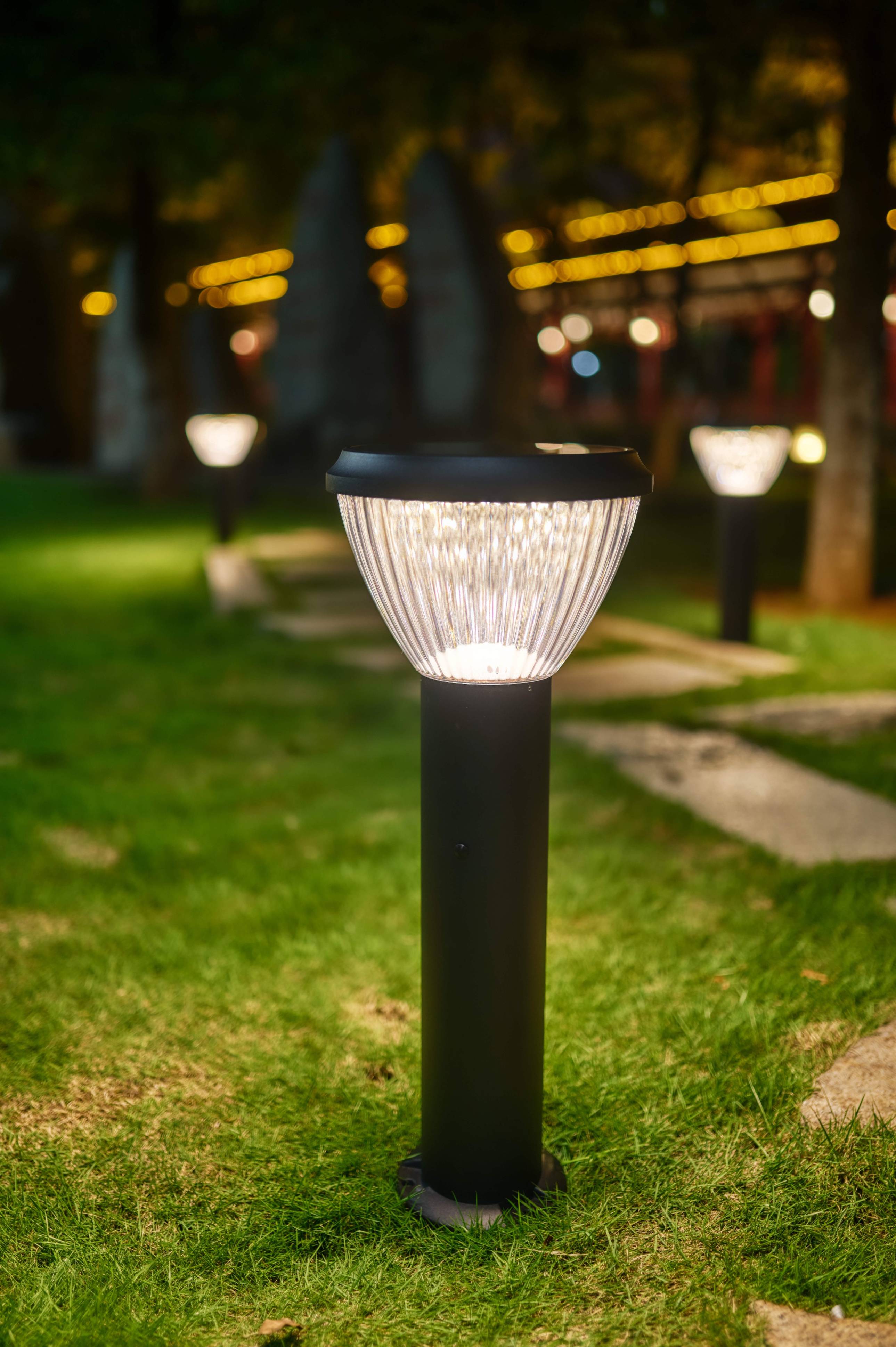 Solar Bollard Garden Light B