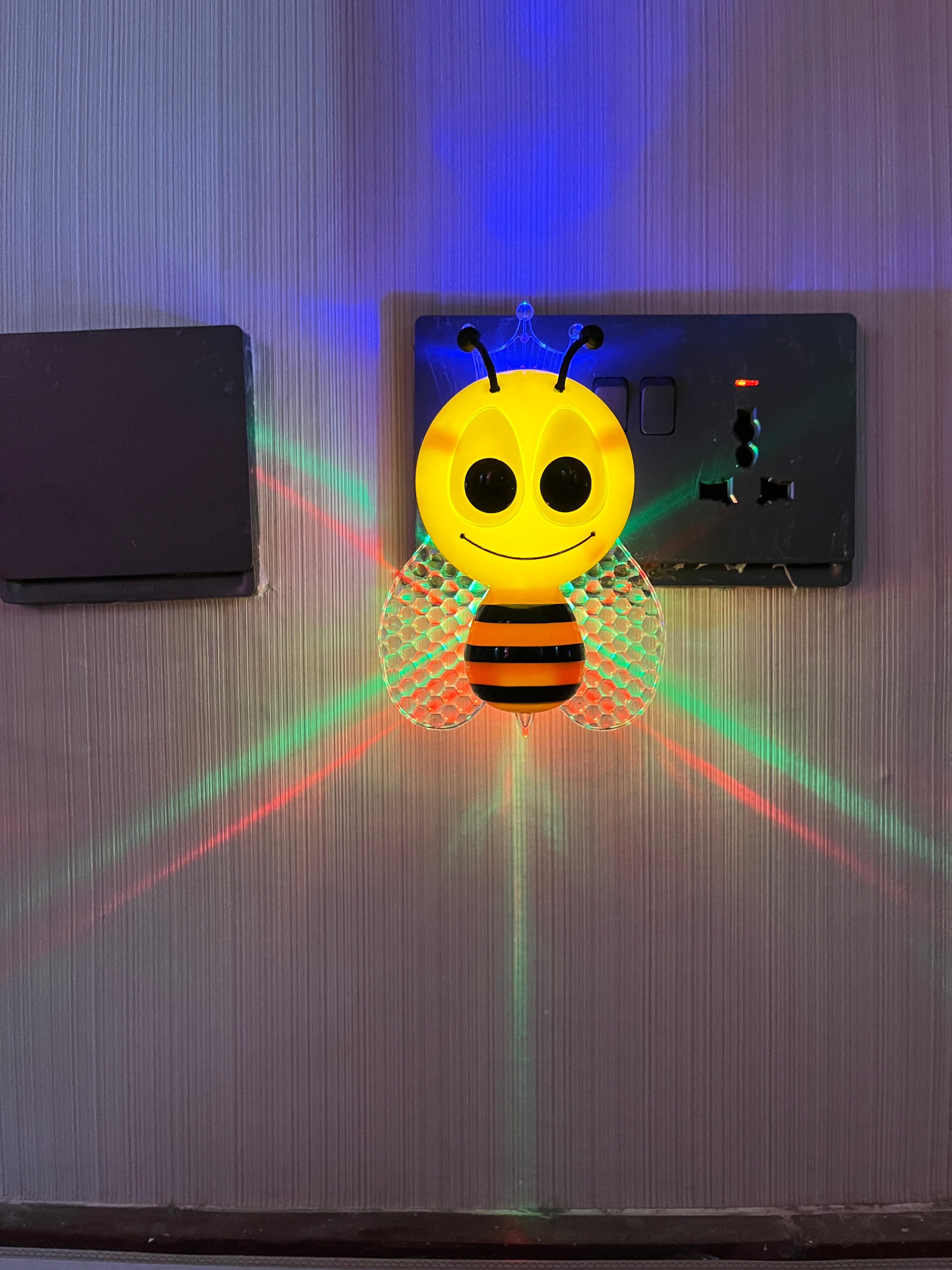Yellow Bee Night light