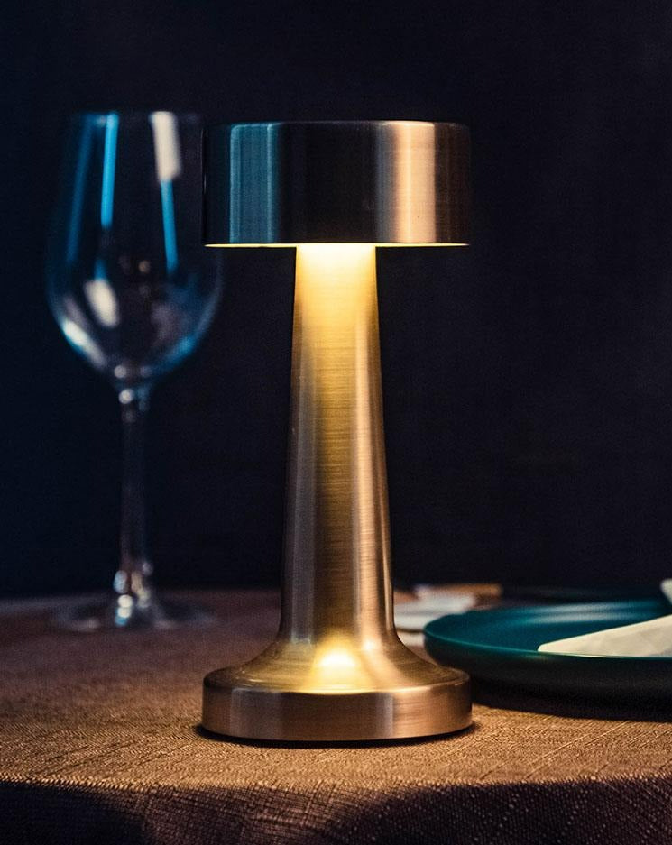 Silver flat head rechargeable wireless/cordless restaurant table lamp